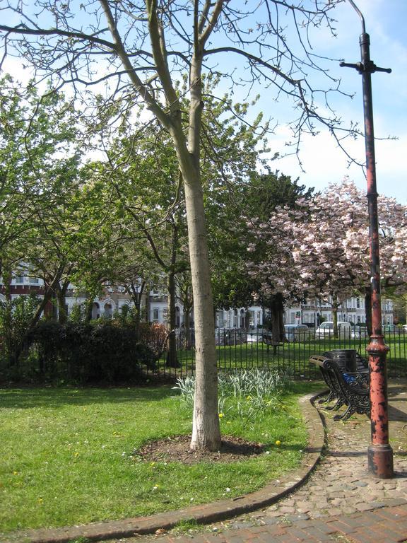 Holmewood Homestay London Exterior foto